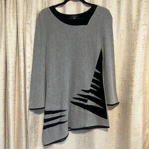 NWT Jaskar Abstract Grey Black Embellished Tunic Women's Size Med Made in Poland
